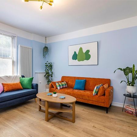 Fern Cottage - 5 Bedroom House Free Parking 노팅엄 외부 사진